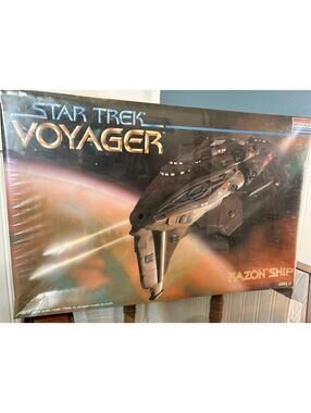 Monogram Star Trek Voyager Kazon Ship Model Kit 1995 Sealed